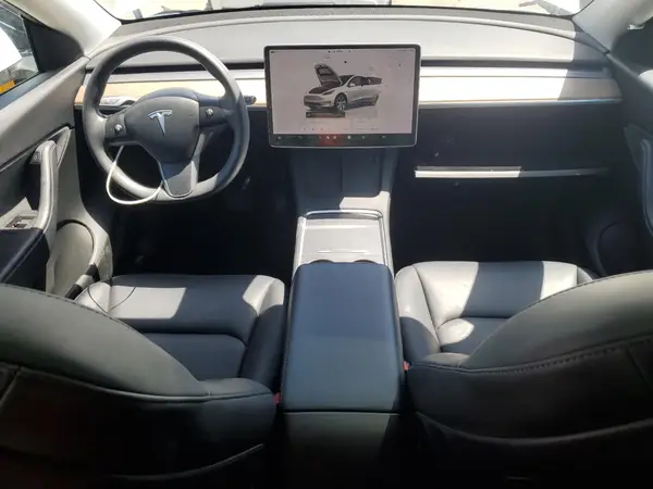 7SAYGDEE4NF359146 2022 TESLA MODEL Y - Image 8