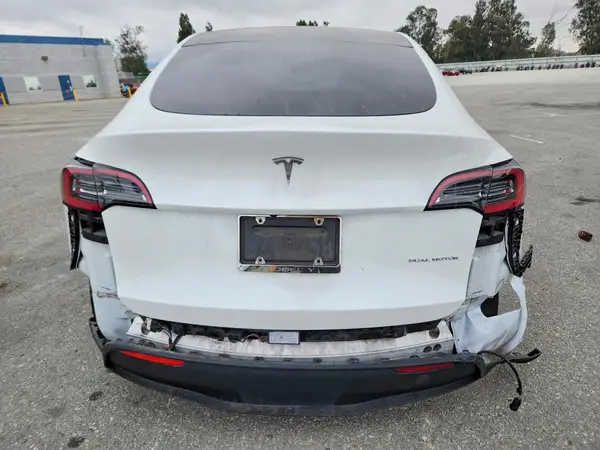 2022 TESLA MODEL Y auction photo 6
