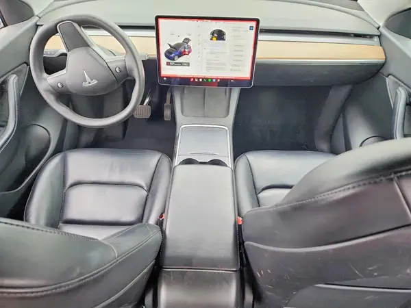 7SAYGDEE4NF361169 2022 TESLA MODEL Y - Image 8