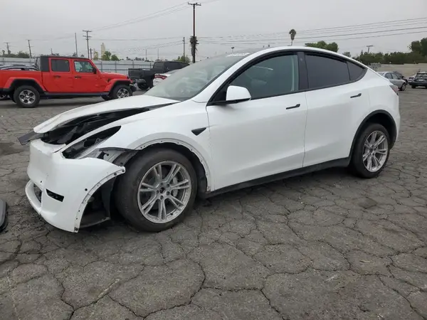 7SAYGDEE4NF364430 2022 TESLA MODEL Y - Image 1
