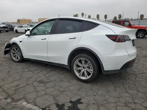 7SAYGDEE4NF364430 2022 TESLA MODEL Y - Image 2