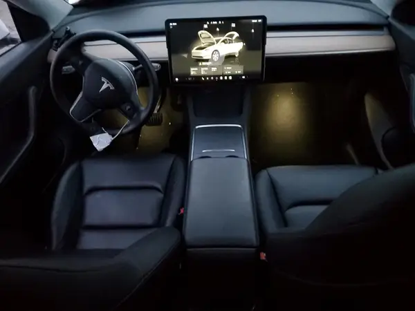 7SAYGDEE4NF364721 2022 TESLA MODEL Y - Image 8