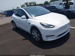 7SAYGDEE4NF374746 2022 TESLA MODEL Y