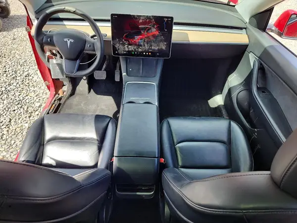 7SAYGDEE4NF386380 2022 TESLA MODEL Y - Image 8