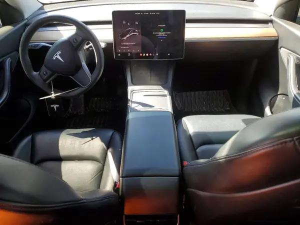 7SAYGDEE4NF386461 2022 TESLA MODEL Y - Image 8