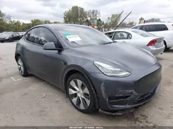 7SAYGDEE4NF401704 2022 TESLA MODEL Y