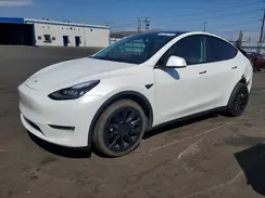 7SAYGDEE4NF409687 2022 TESLA MODEL Y