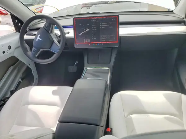 7SAYGDEE4NF423315 2022 TESLA MODEL Y - Image 8