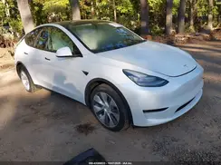 7SAYGDEE4NF425579 2022 TESLA MODEL Y