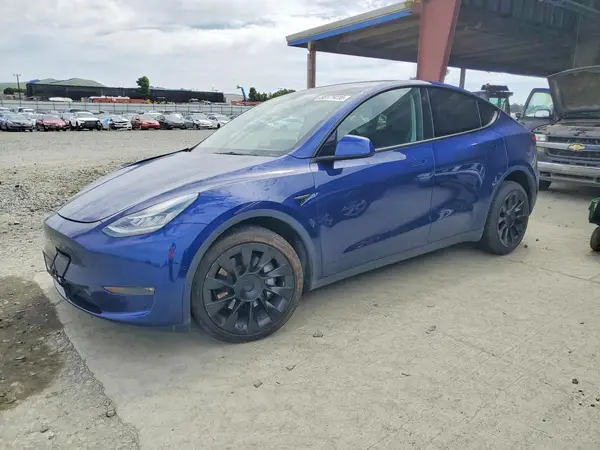 7SAYGDEE4NF426182 2022 TESLA MODEL Y - Image 1