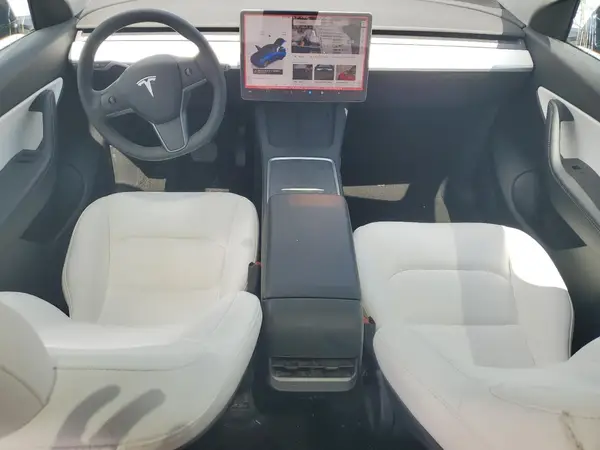 7SAYGDEE4NF426893 2022 TESLA MODEL Y - Image 8