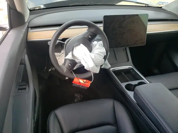 7SAYGDEE4NF434119 2022 TESLA MODEL Y - Image 8