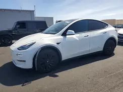 7SAYGDEE4NF434864 2022 TESLA MODEL Y