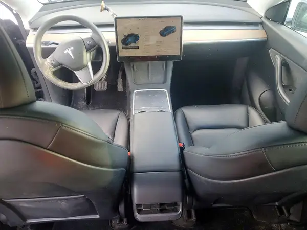 7SAYGDEE4NF446982 2022 TESLA MODEL Y - Image 8