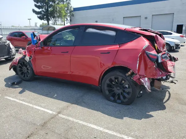 7SAYGDEE4NF462471 2022 TESLA MODEL Y - Image 2
