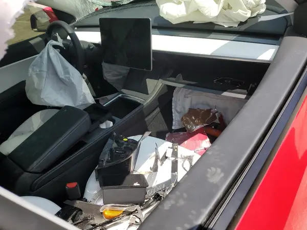 7SAYGDEE4NF462471 2022 TESLA MODEL Y - Image 8