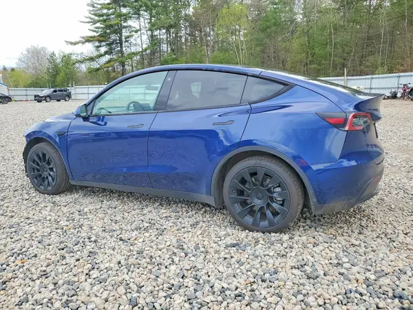 7SAYGDEE4NF463183 2022 TESLA MODEL Y - Image 2