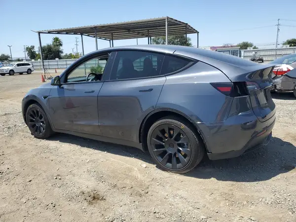 7SAYGDEE4NF481392 2022 TESLA MODEL Y - Image 2