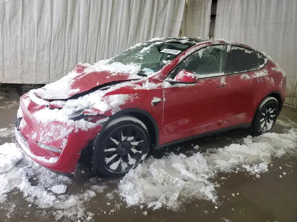 7SAYGDEE4NF481831 2022 TESLA MODEL Y - Image 1