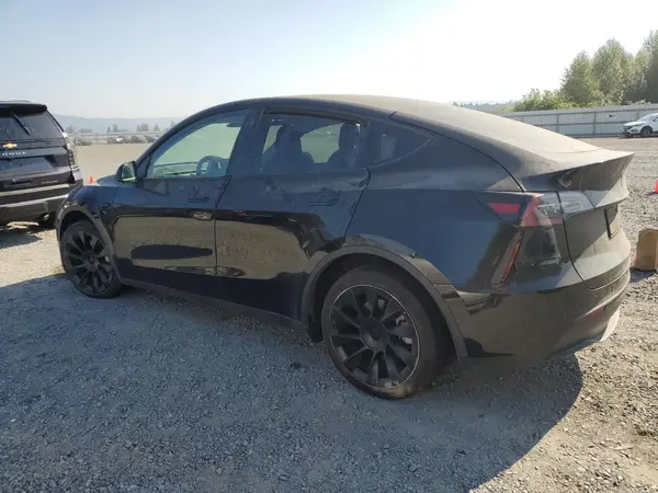 7SAYGDEE4NF481912 2022 TESLA MODEL Y - Image 2
