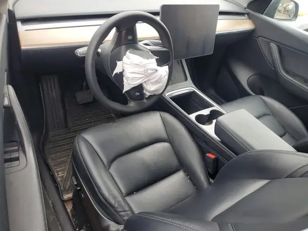 7SAYGDEE4NF504945 2022 TESLA MODEL Y - Image 8