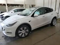 7SAYGDEE4NF510258 2022 TESLA MODEL Y