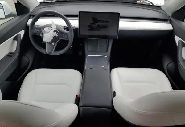7SAYGDEE4NF513757 2022 TESLA MODEL Y - Image 8
