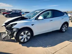 7SAYGDEE4NF518375 2022 TESLA MODEL Y