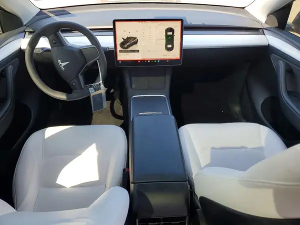 7SAYGDEE4NF522670 2022 TESLA MODEL Y - Image 8