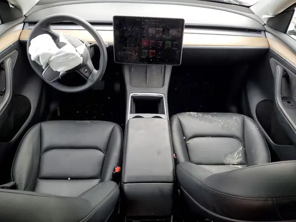 7SAYGDEE4PA025621 2023 TESLA MODEL Y - Image 8