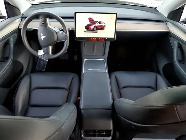 7SAYGDEE4PA029572 2023 TESLA MODEL Y - Image 8