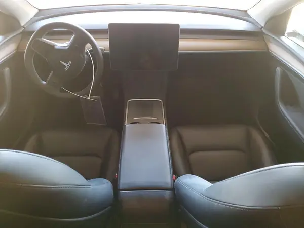 7SAYGDEE4PA030110 2023 TESLA MODEL Y - Image 8