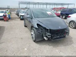7SAYGDEE4PA030138 2023 TESLA MODEL Y