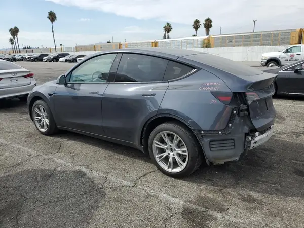 7SAYGDEE4PA034531 2023 TESLA MODEL Y - Image 2