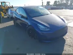 7SAYGDEE4PA035856 2023 TESLA MODEL Y
