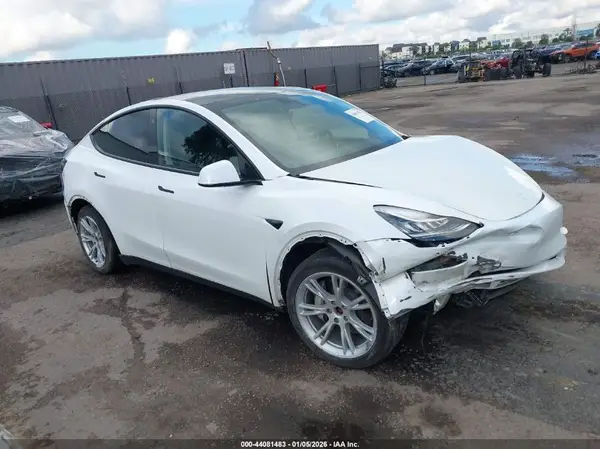 7SAYGDEE4PA038062 2023 TESLA MODEL Y