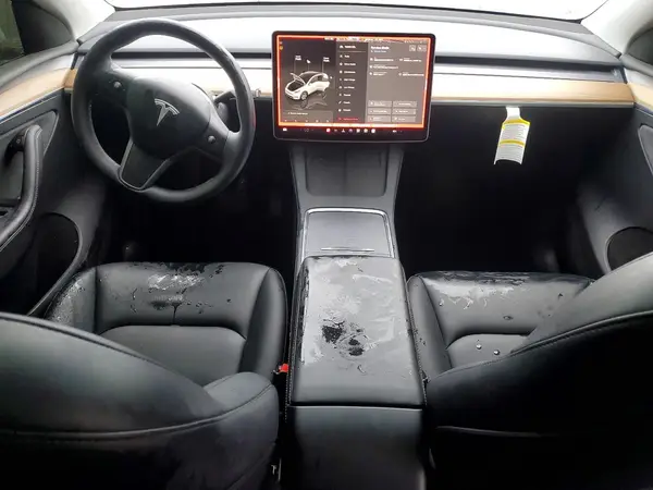 7SAYGDEE4PA039776 2023 TESLA MODEL Y - Image 8