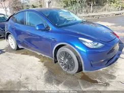 7SAYGDEE4PA042757 2023 TESLA MODEL Y