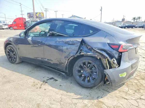 7SAYGDEE4PA047845 2023 TESLA MODEL Y - Image 2