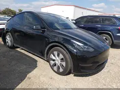 7SAYGDEE4PA058957 2023 TESLA MODEL Y
