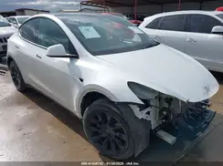7SAYGDEE4PA060708 2023 TESLA MODEL Y