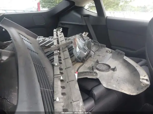 7SAYGDEE4PA061776 2023 TESLA MODEL Y - Image 8