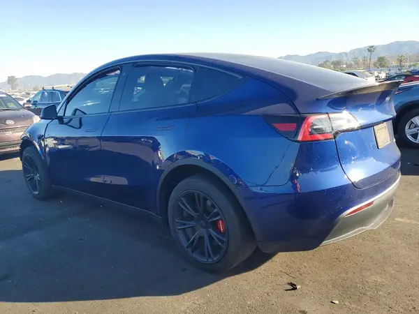 7SAYGDEE4PA061874 2023 TESLA MODEL Y - Image 2