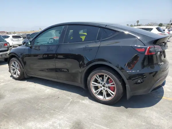 7SAYGDEE4PA067240 2023 TESLA MODEL Y - Image 2