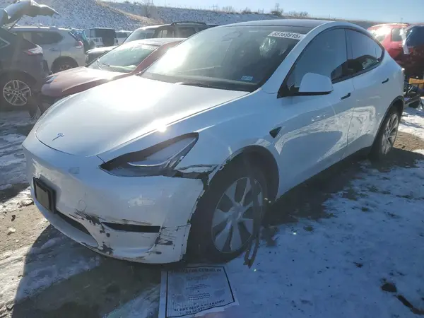 7SAYGDEE4PA077217 2023 TESLA MODEL Y - Image 1