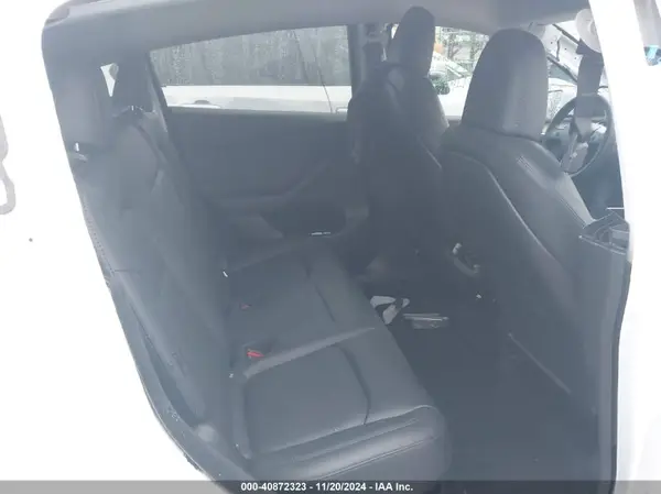7SAYGDEE4PA078626 2023 TESLA MODEL Y - Image 8