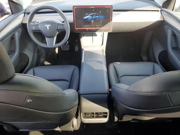 7SAYGDEE4PA087567 2023 TESLA MODEL Y - Image 8