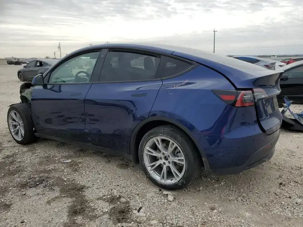 7SAYGDEE4PA088377 2023 TESLA MODEL Y - Image 2