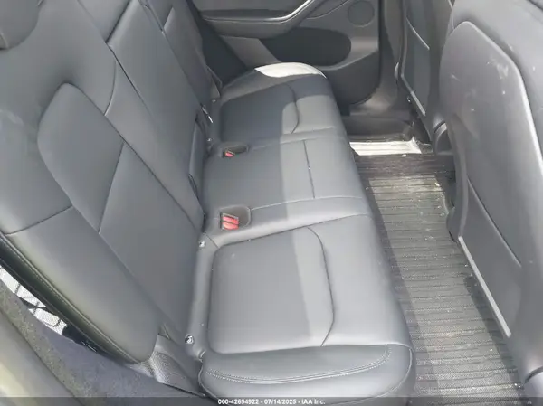 7SAYGDEE4PA096821 2023 TESLA MODEL Y - Image 8