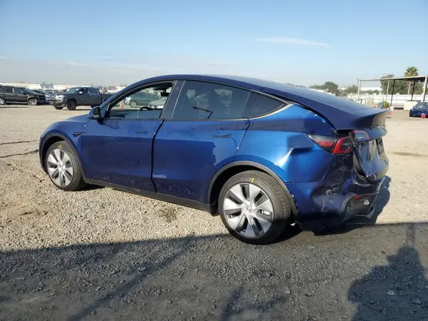 7SAYGDEE4PA097306 2023 TESLA MODEL Y - Image 2